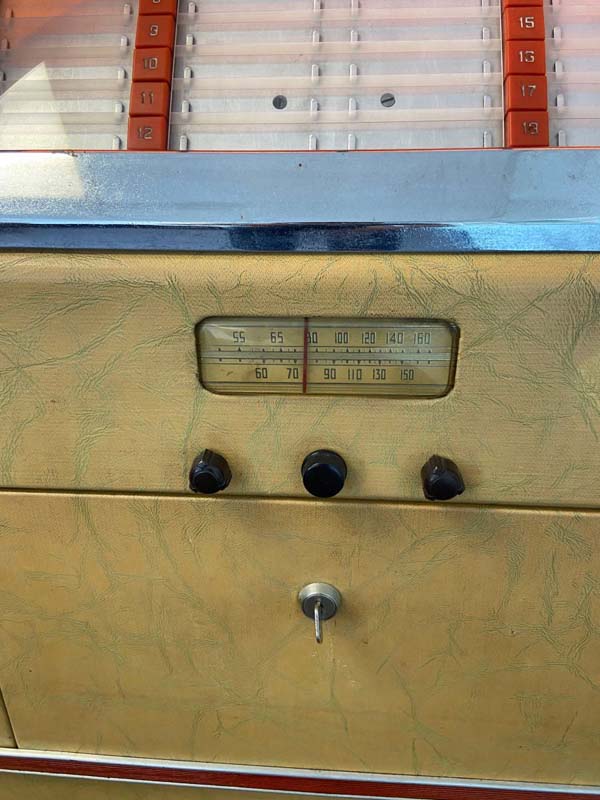 Aireon 1209A - Coronet 400 "Canned Ham"