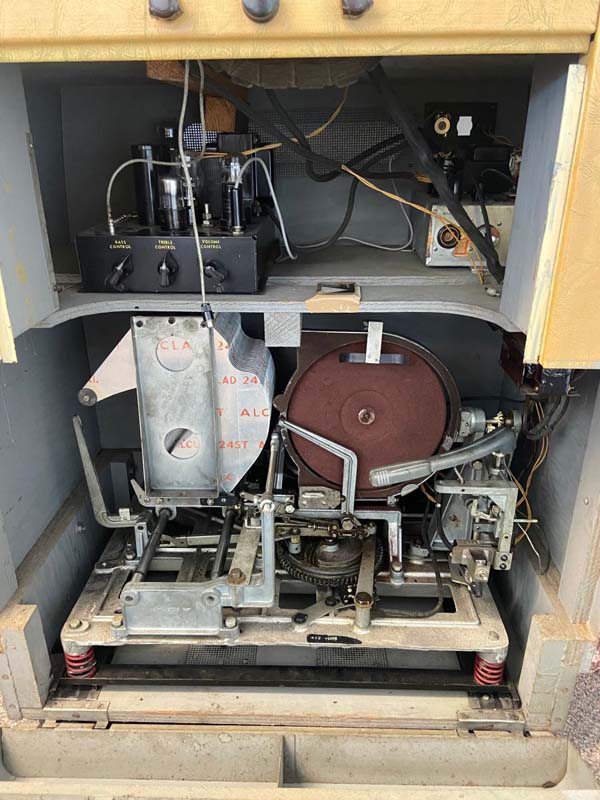 Aireon 1209A - Coronet 400 "Canned Ham"