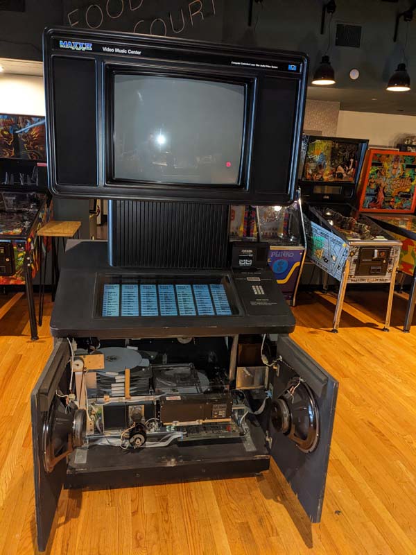 Video Music Center Maxx II