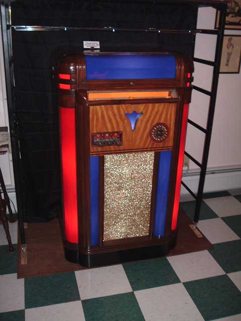 W&B Novelty Company Aftermarket Lightup reconditioned Jukeboxes