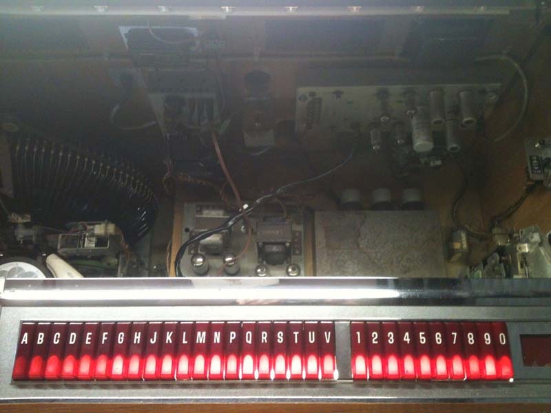 Armada Automatic Jukebox Phonograph L Rowe