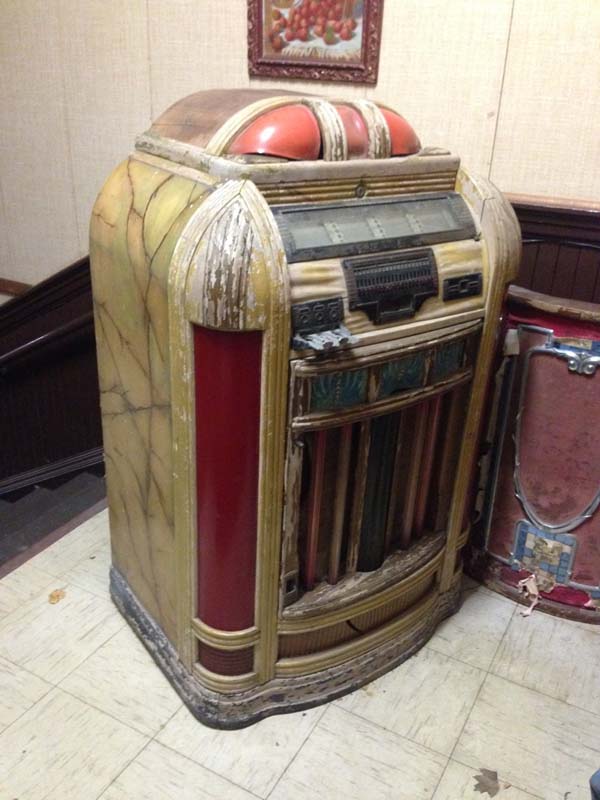 Fielding Envoy Phonograph