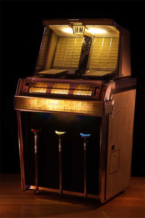 BAL-AMI K200 phonograph
