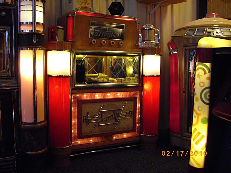 Symfa Jukebox Phongraph