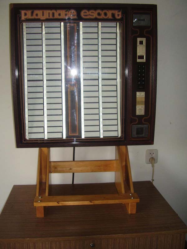 Playmate Escort Hideaway Deutsche Wurlitzer 1975