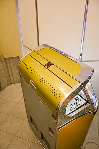 Casa Riojas Wurlitzer 2100 Mexico Jukebox Sinfonola Fonografo