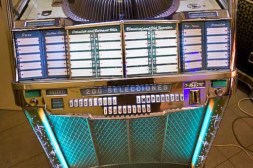 Casa Riojas Wurlitzer 2100 Mexico Jukebox Sinfonola Fonografo