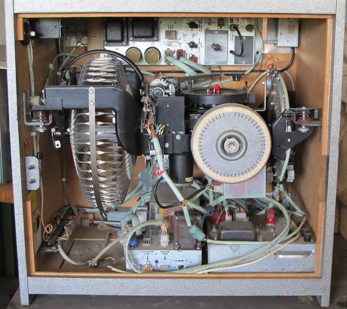 Nova 434H Stereomat 100T kellerbox Hideaway Jukebox Musikbox Phonograph