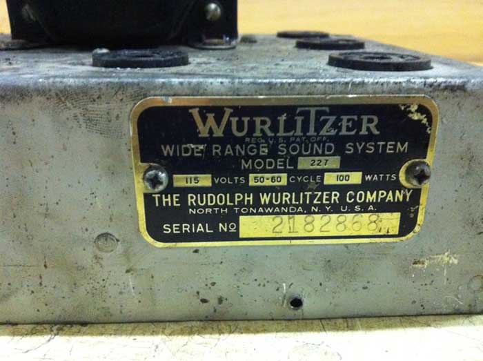 Wurlitzer Auxiliary Amplifier 227