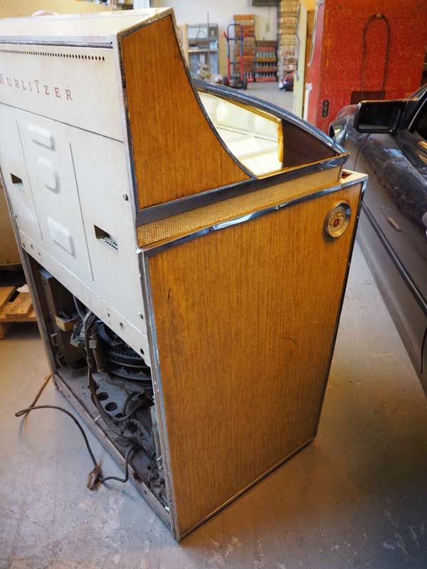 Wurlitzer 2910 - Copyright