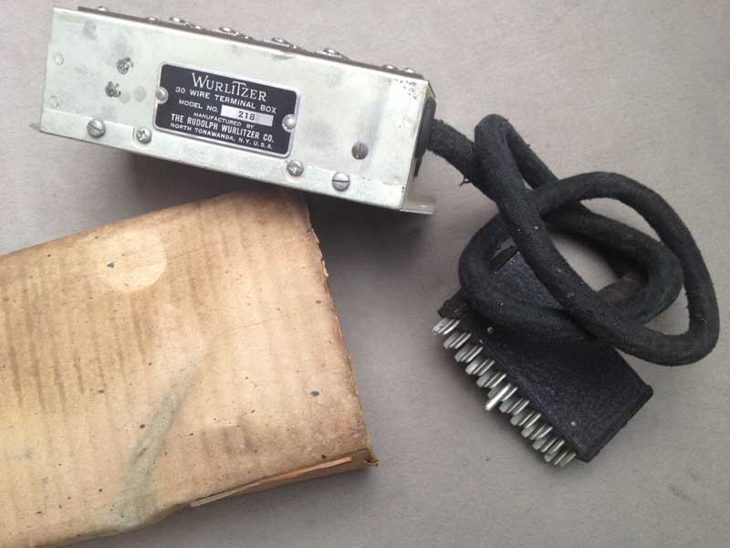 Wurlitzer 3031 Terminal Box 218