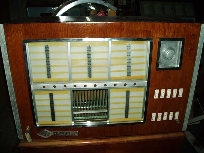 Melodija 100Z Finemehanika Jukebox