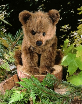 Brown Bear "Holly", sitting 